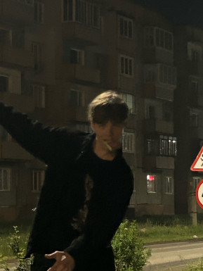 целую тебя.